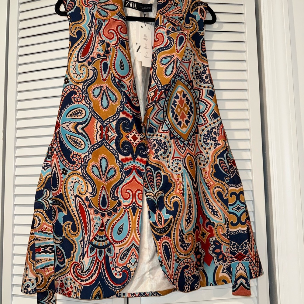 Zara Vest